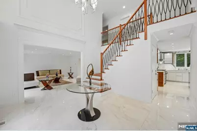 807 Sussex Road, Franklin Lakes, NJ 07417 - Photo 9