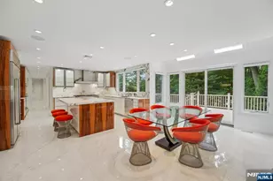 807 Sussex Rd, Franklin Lakes, NJ 07417 - Photo 17