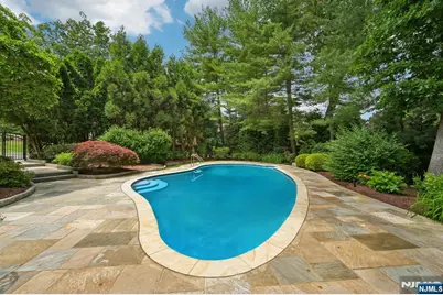 807 Sussex Road, Franklin Lakes, NJ 07417 - Photo 41