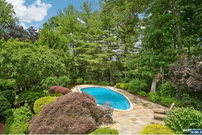 807 Sussex Road, Franklin Lakes, NJ 07417 - Photo 39