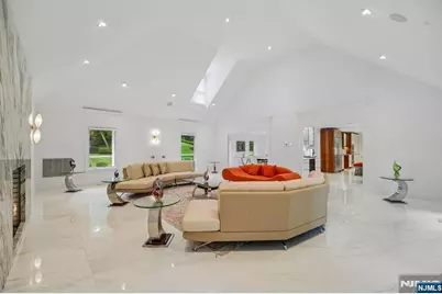 807 Sussex Road, Franklin Lakes, NJ 07417 - Photo 1