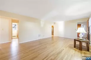 68 Colgate Ave, Paramus, NJ 07652 - Photo 7