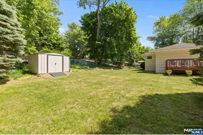22 Lake Street, Hillsdale, NJ 07642 - Photo 29