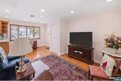22 Lake Street, Hillsdale, NJ 07642 - Photo 17