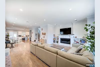 403 Northwood Way A #A, Palisades Park, NJ 07650 - Photo 3