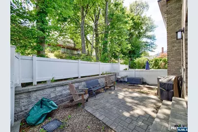 403 Northwood Way A #A, Palisades Park, NJ 07650 - Photo 25