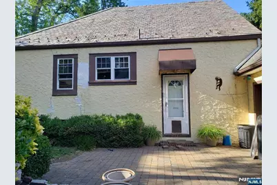 216 N Ross Place, Ho Ho Kus, NJ 07423 - Photo 5