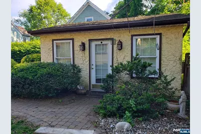 216 N Ross Place, Ho Ho Kus, NJ 07423 - Photo 3