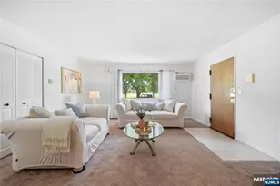 2 Honiss 2A, Belleville, NJ 07109 - Photo 5