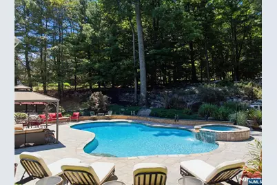 525 Kings Point Trail, Franklin Lakes, NJ 07417 - Photo 35