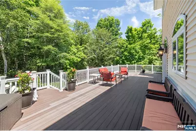 525 Kings Point Trail, Franklin Lakes, NJ 07417 - Photo 33