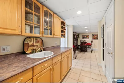 525 Kings Point Trail, Franklin Lakes, NJ 07417 - Photo 29