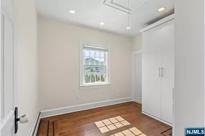 66 Crescent Avenue, Cliffside Park, NJ 07010 - Photo 17