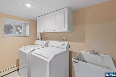 66 Crescent Avenue, Cliffside Park, NJ 07010 - Photo 23