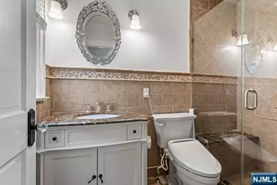 66 Crescent Avenue, Cliffside Park, NJ 07010 - Photo 15