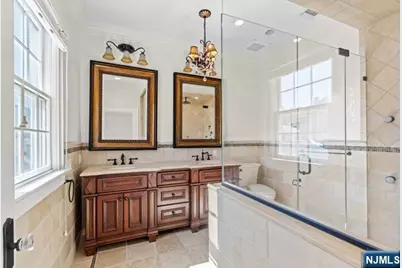 66 Crescent Avenue, Cliffside Park, NJ 07010 - Photo 19