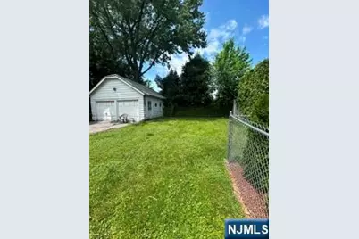 413 Morse Avenue Whole House #Whole House, Ridgefield, NJ 07657 - Photo 5