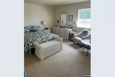 8 Alana Drive, Hawthorne, NJ 07506 - Photo 11