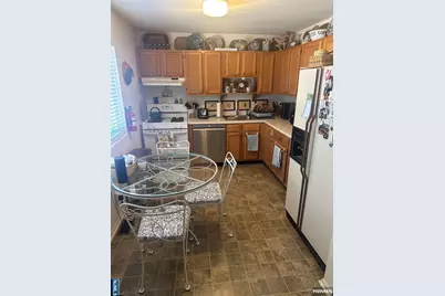 8 Alana Drive, Hawthorne, NJ 07506 - Photo 5