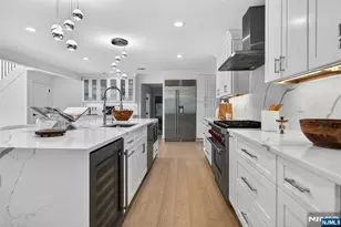 22 Glen Carl Rd, Upper Saddle River, NJ 07458 - Photo 17