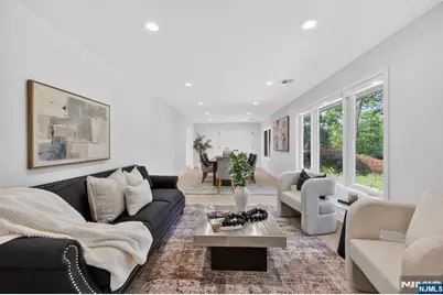 22 Glen Carl Road, Upper Saddle River, NJ 07458 - Photo 7