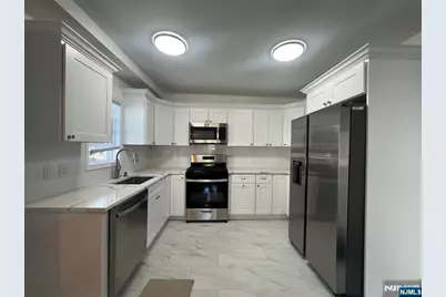 196 2nd Street 1 #1, Englewood, NJ 07631 - Photo 1