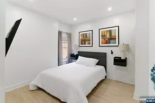 22 8th Ave, Newark, NJ 07104 - Photo 17