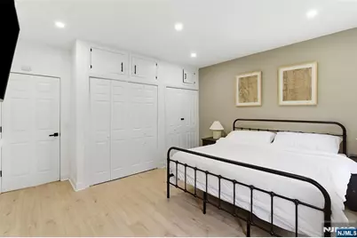 22 8th Avenue, Newark, NJ 07104 - Photo 15