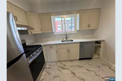 219 Cliff Street 2 #2, Cliffside Park, NJ 07010 - Photo 9