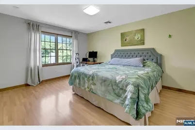 348 Highwood Avenue, Glen Rock, NJ 07452 - Photo 21