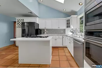 348 Highwood Avenue, Glen Rock, NJ 07452 - Photo 11