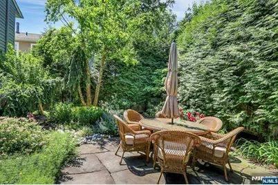 348 Highwood Avenue, Glen Rock, NJ 07452 - Photo 3