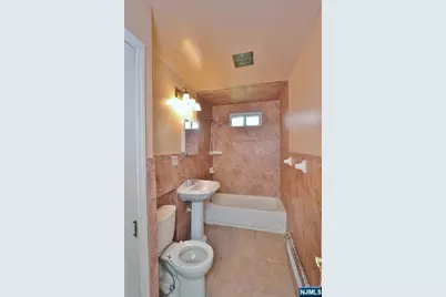 122 Dawes Highway, Pompton Lakes, NJ 07442 - Photo 17