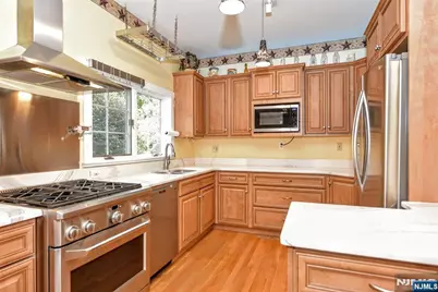 497 W Saddle River Road, Upper Saddle River, NJ 07458 - Photo 17