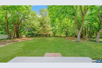 403 Oakland Avenue, Oakland, NJ 07436 - Photo 29