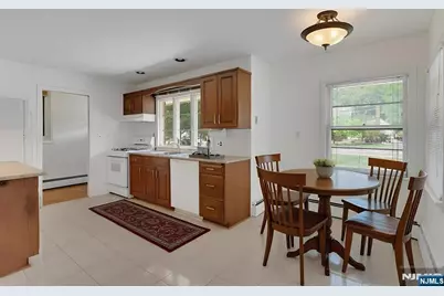 403 Oakland Avenue, Oakland, NJ 07436 - Photo 13
