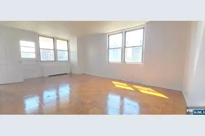 201 Bridge Plaza 3F #3F, Fort Lee, NJ 07024 - Photo 3