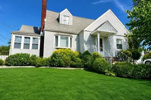 453 Glenwood Ave, Teaneck Township, NJ 07666 - Photo 1