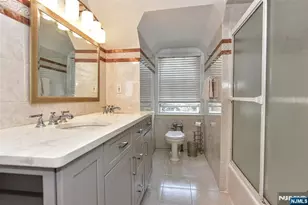 185 E Palisade Ave B1B, Englewood, NJ 07631 - Photo 25