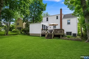 711 Rutland Ave, Teaneck Township, NJ 07666 - Photo 17