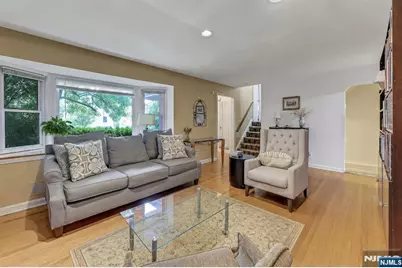 711 Rutland Avenue, Teaneck Township, NJ 07666 - Photo 3