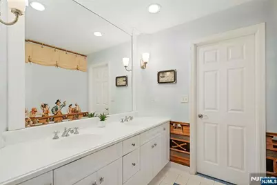 549 Lee Court, Wyckoff Township, NJ 07481 - Photo 33