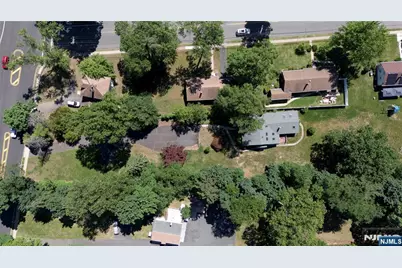 38 W Ridgewood Avenue, Paramus, NJ 07652 - Photo 3