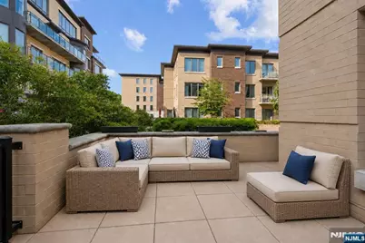 250 Henley Place 210 #210, Weehawken, NJ 07086 - Photo 33