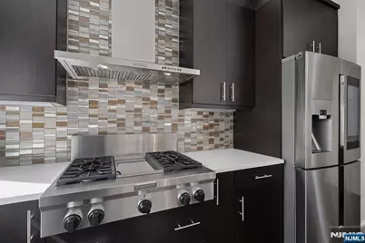 250 Henley Place 210 #210, Weehawken, NJ 07086 - Photo 15