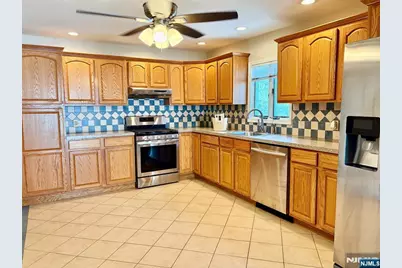 25 Dell Glen Avenue, Lodi, NJ 07644 - Photo 3