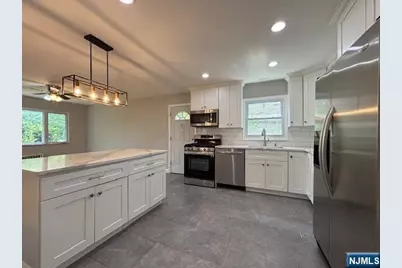 166 Morningside Lane, Palisades Park, NJ 07650 - Photo 3