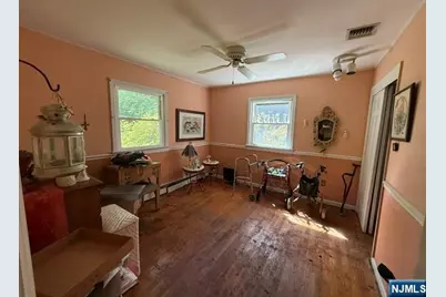 71 Glasgow Terrace, Mahwah, NJ 07430 - Photo 9