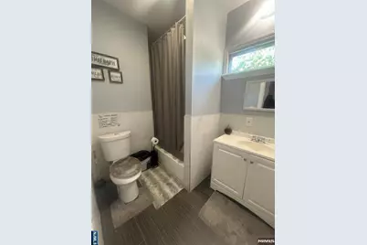 27 Richelieu Terrace, Newark, NJ 07106 - Photo 7