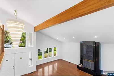 131 Haase Avenue, Paramus, NJ 07652 - Photo 21